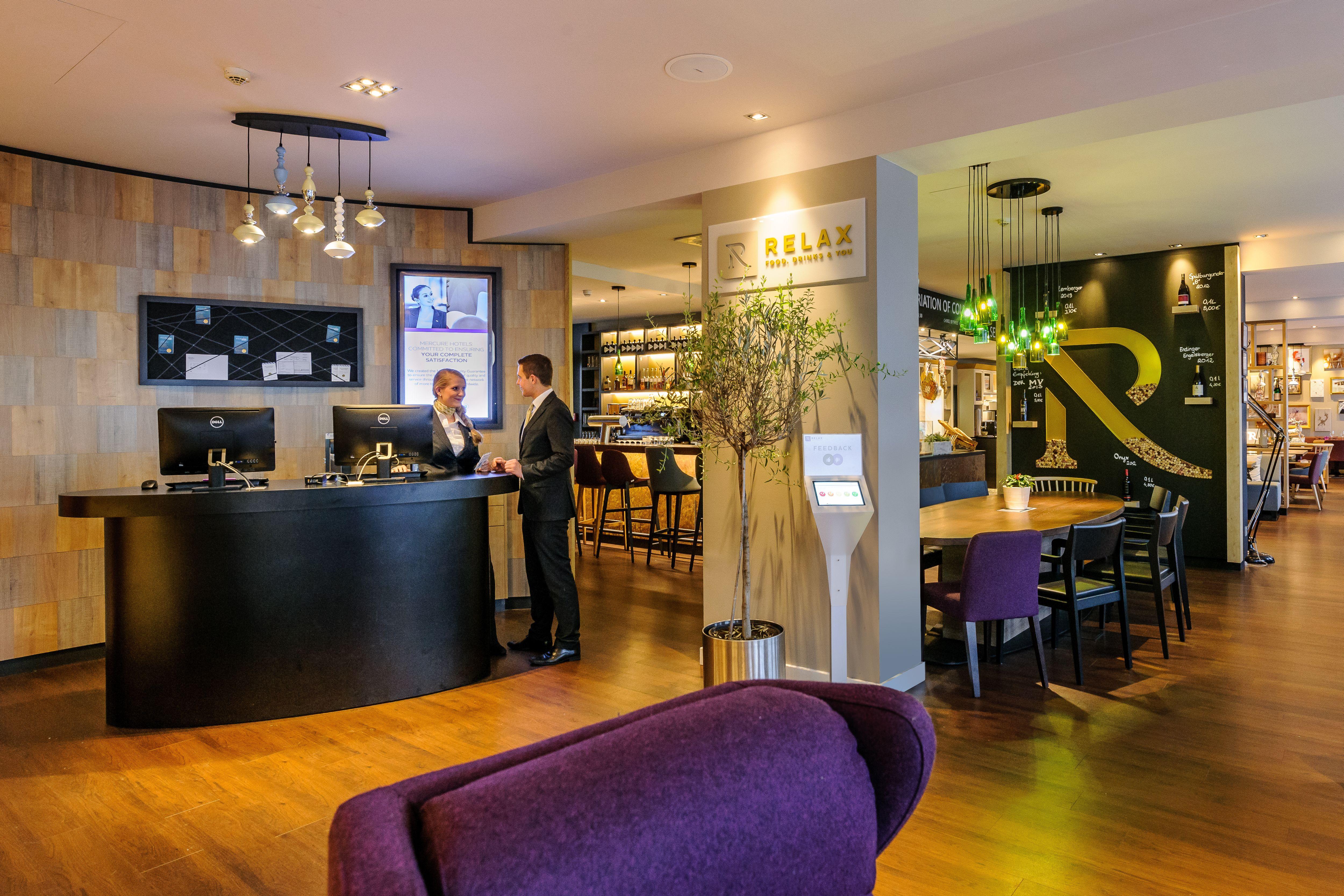Mercure Center